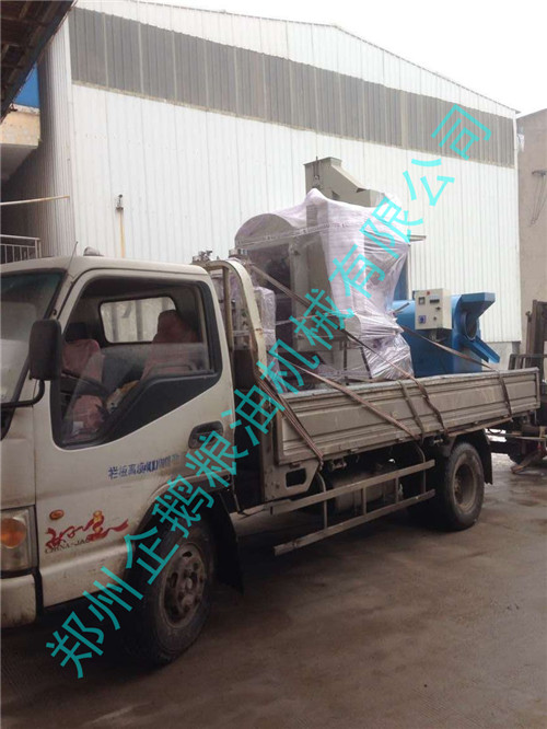 安徽蒙城客戶預(yù)定榨油機(jī)設(shè)備今發(fā)貨(圖3)