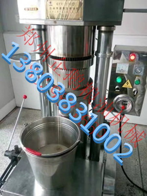 悄悄告訴你花生榨油機(jī)的優(yōu)勢(shì)在哪(圖1) 悄悄告訴你花生榨油機(jī)的優(yōu)勢(shì)在哪(圖1)